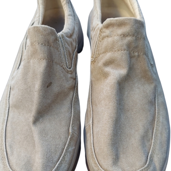 L.L Bean Slip-On Cavas Shoes - Picture 7 of 8